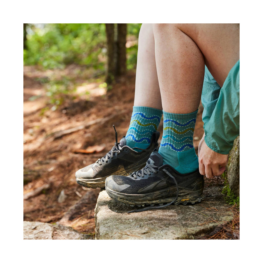 Darn Tough Vermont Women's Wandering Stripe Micro Crew Lightweight Hiking Sock - Aqua - Lenny's Shoe & Apparel